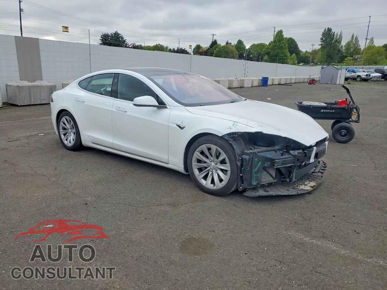 TESLA MODEL S 2017 - 5YJSA1E20HF215266
