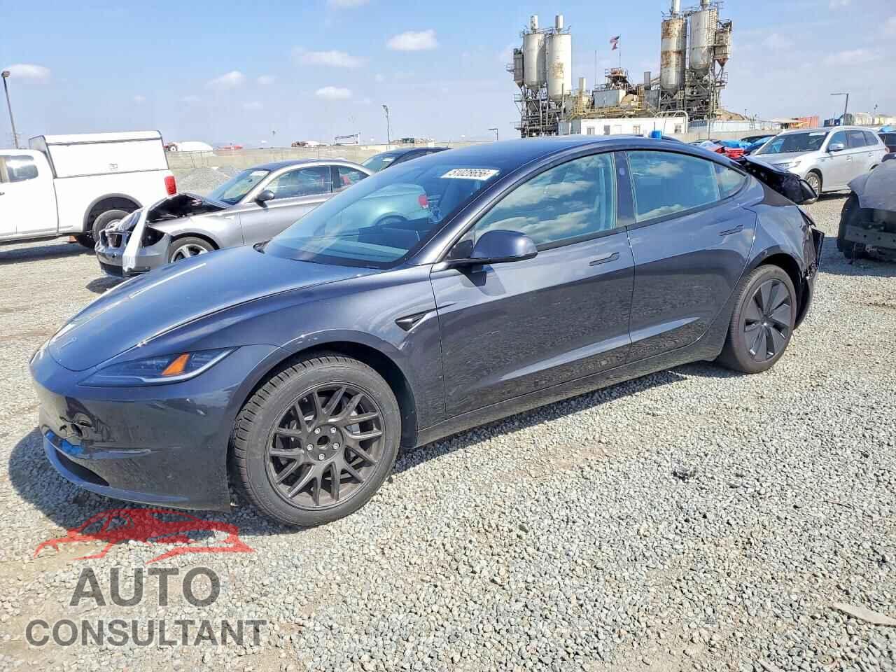 TESLA MODEL 3 2025 - 5YJ3E1EA5SF049446