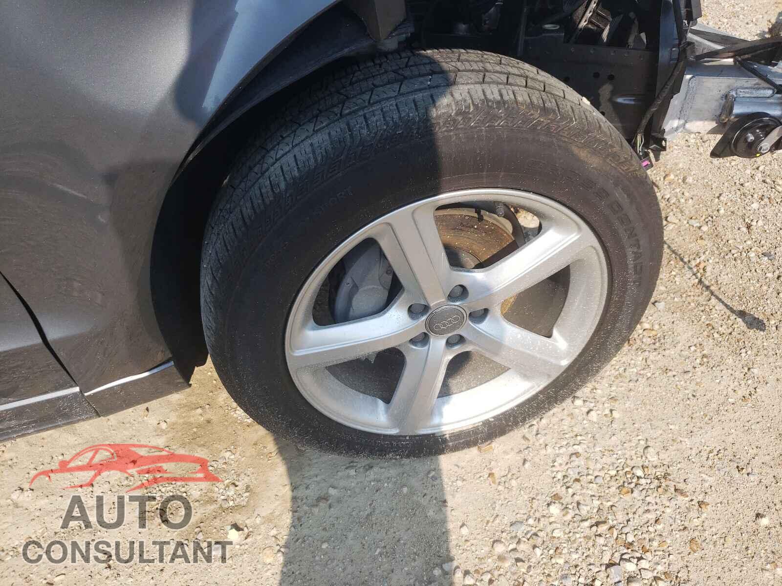 AUDI Q5 2017 - WA1M2AFP3HA043754