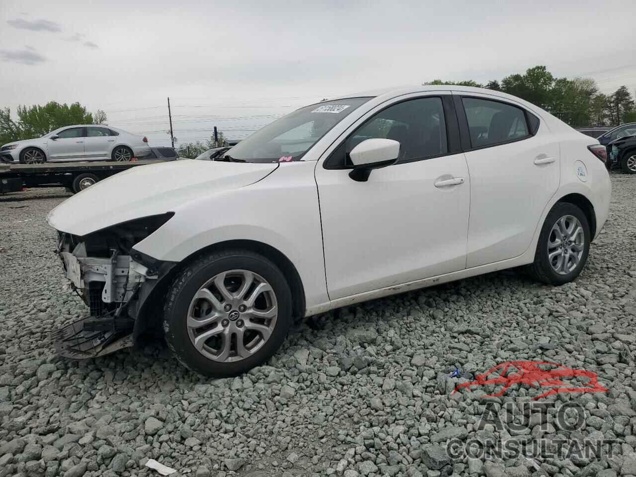 TOYOTA YARIS 2018 - 3MYDLBYV8JY324438