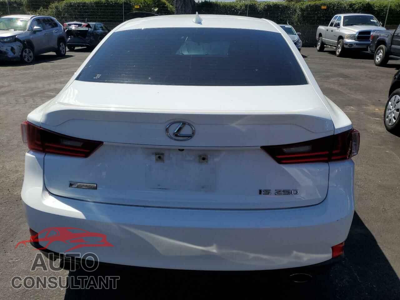 LEXUS IS 2015 - JTHBF1D28F5049014
