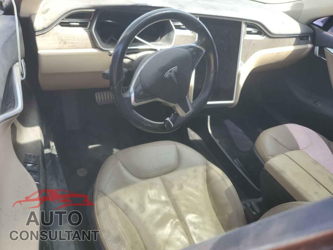 TESLA MODEL S 2014 - 5YJSA1H18EFP49002