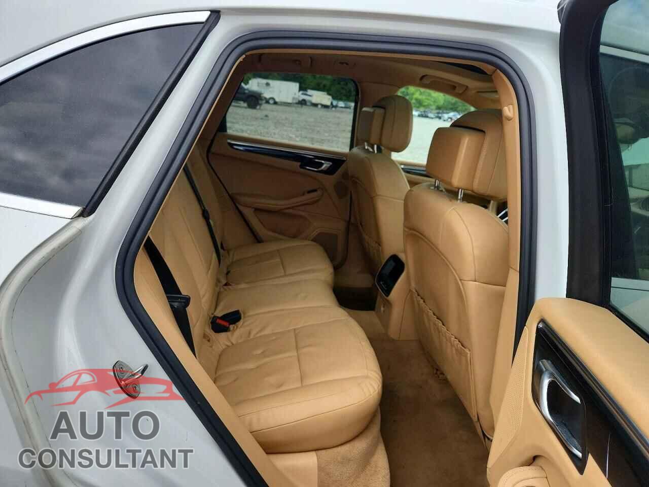 PORSCHE MACAN 2015 - WP1AB2A54FLB56147