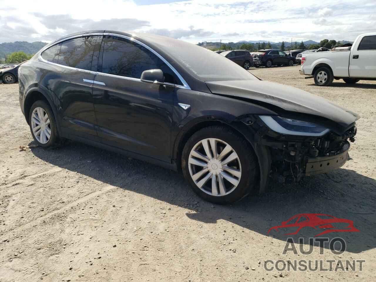 TESLA MODEL X 2016 - 5YJXCAE28GF005111