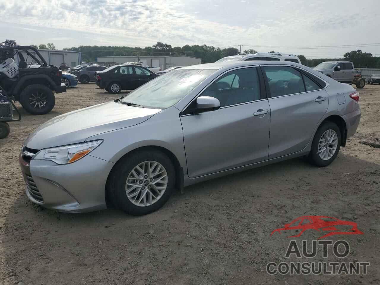 TOYOTA CAMRY 2016 - 4T4BF1FK2GR531517