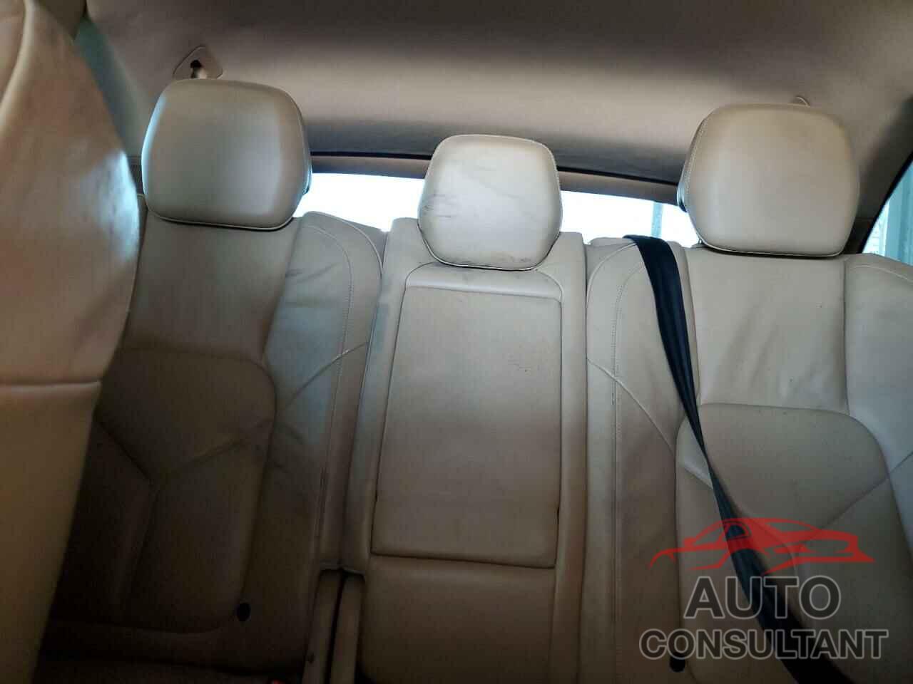 PORSCHE CAYENNE 2012 - WP1AA2A29CLA05342