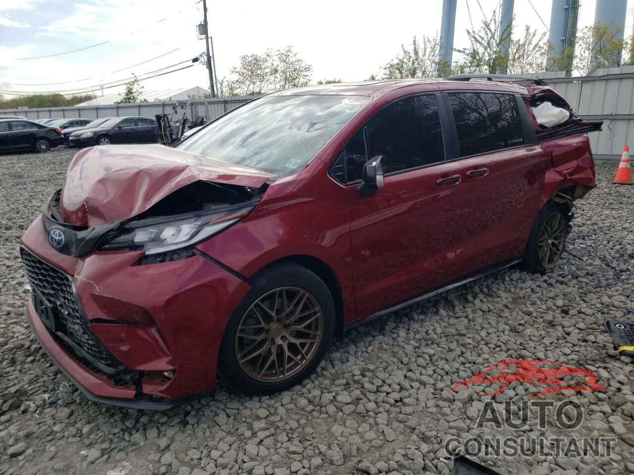 TOYOTA SIENNA 2022 - 5TDDSKFC4NS047738