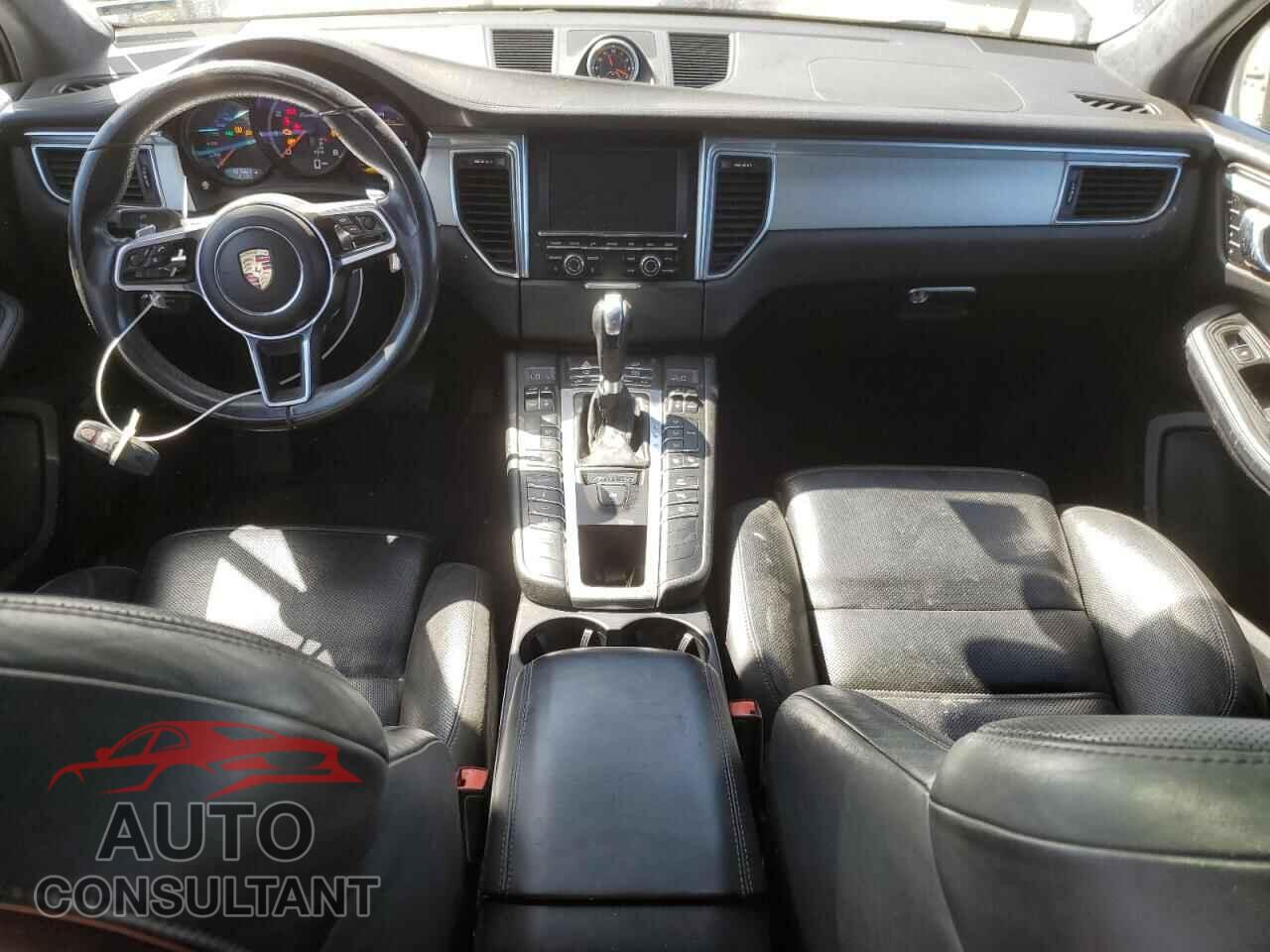 PORSCHE MACAN 2016 - WP1AF2A55GLB94427