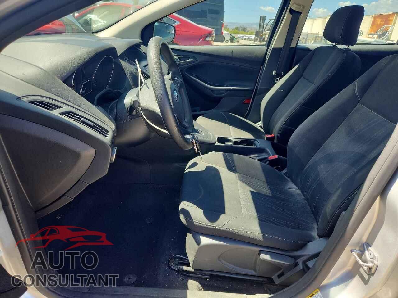 FORD FOCUS 2016 - 1FADP3E24GL405964
