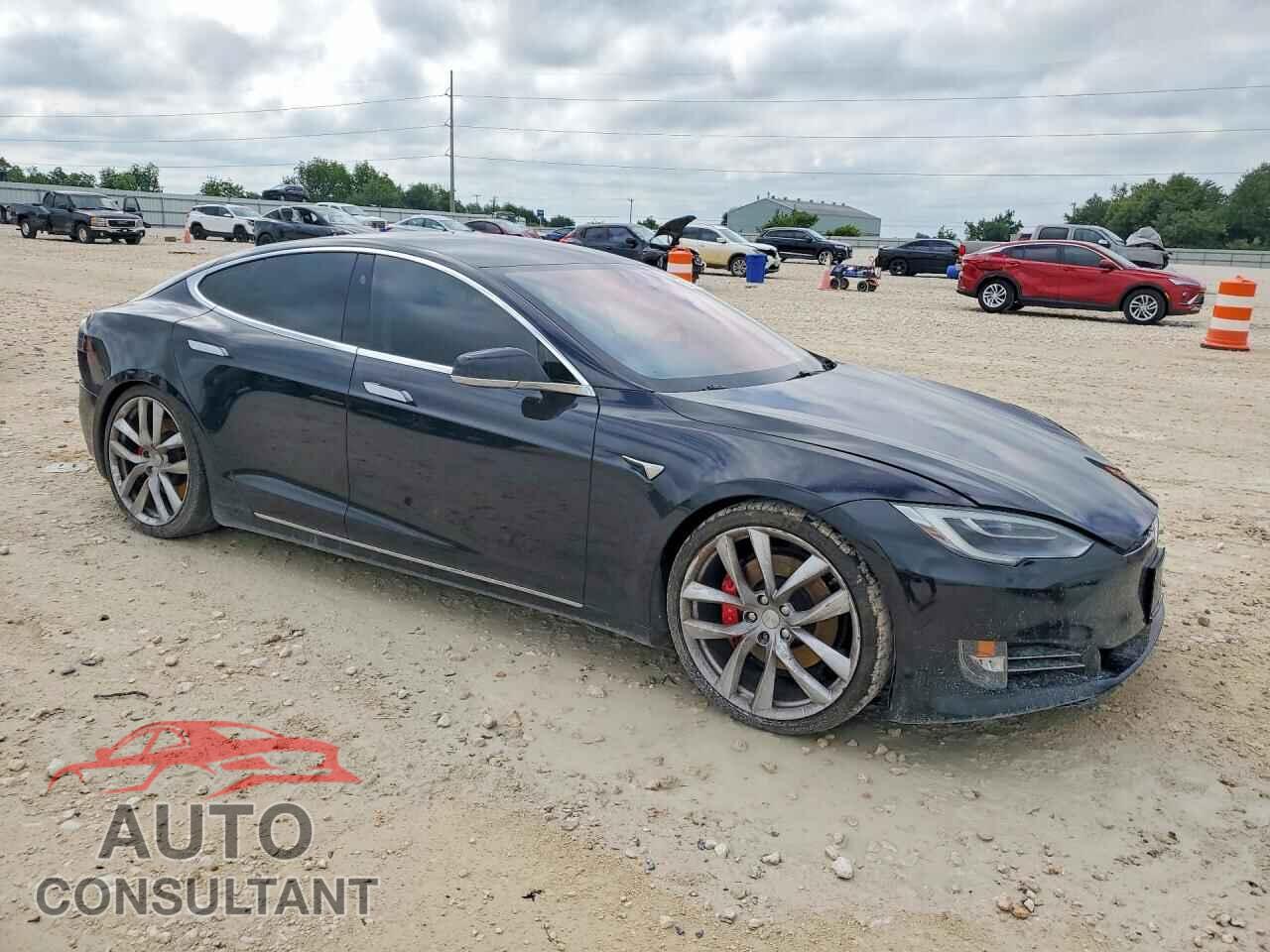TESLA MODEL S 2017 - 5YJSA1E46HF178869
