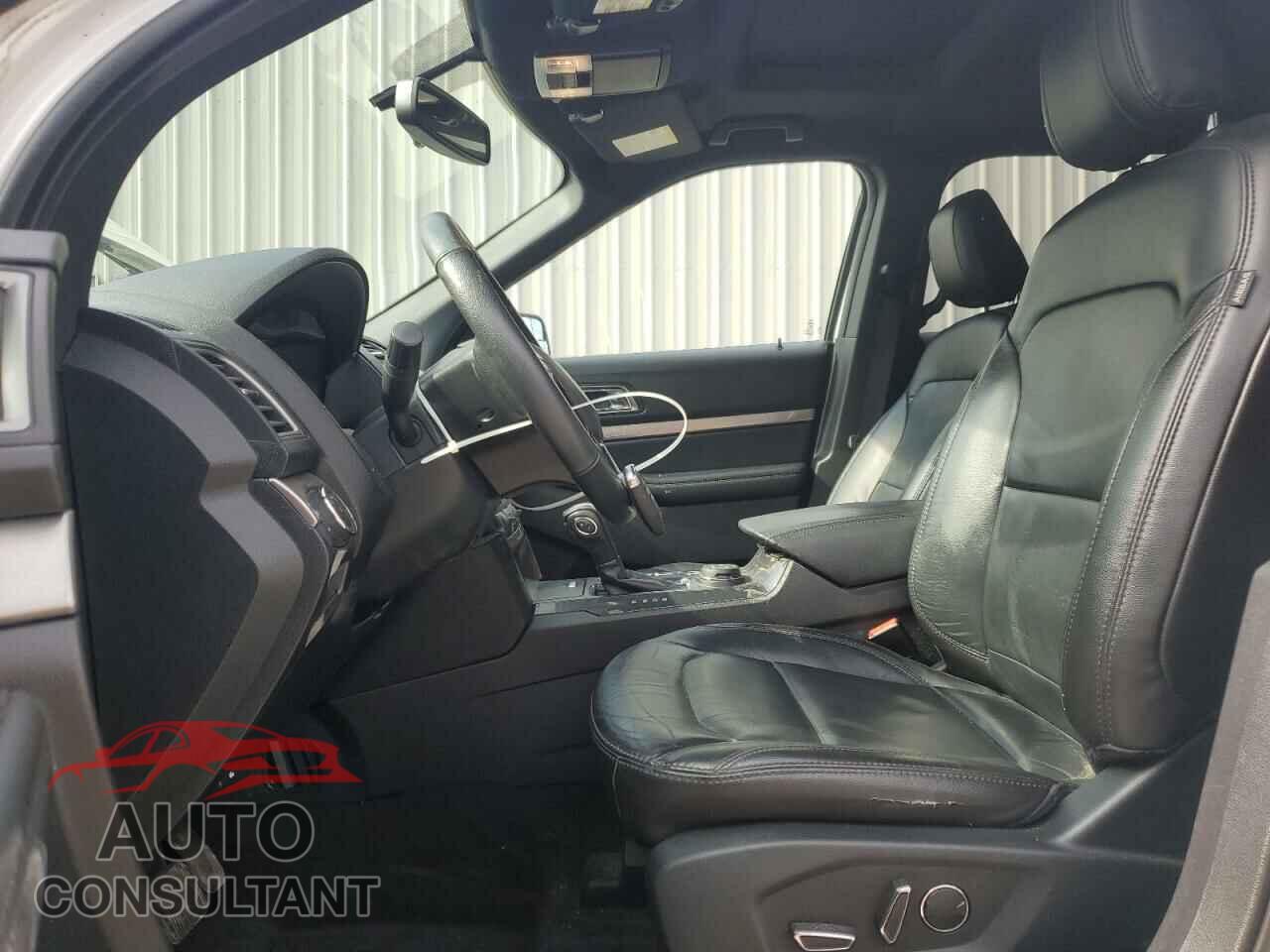 FORD EXPLORER 2018 - 1FM5K8D83JGB28591