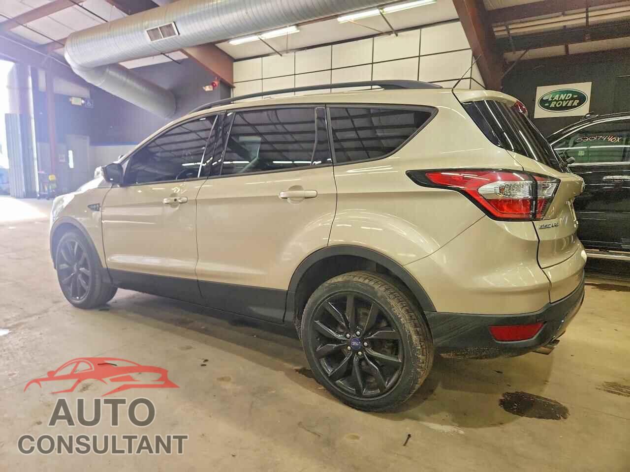 FORD ESCAPE 2017 - 1FMCU0JD4HUC04836