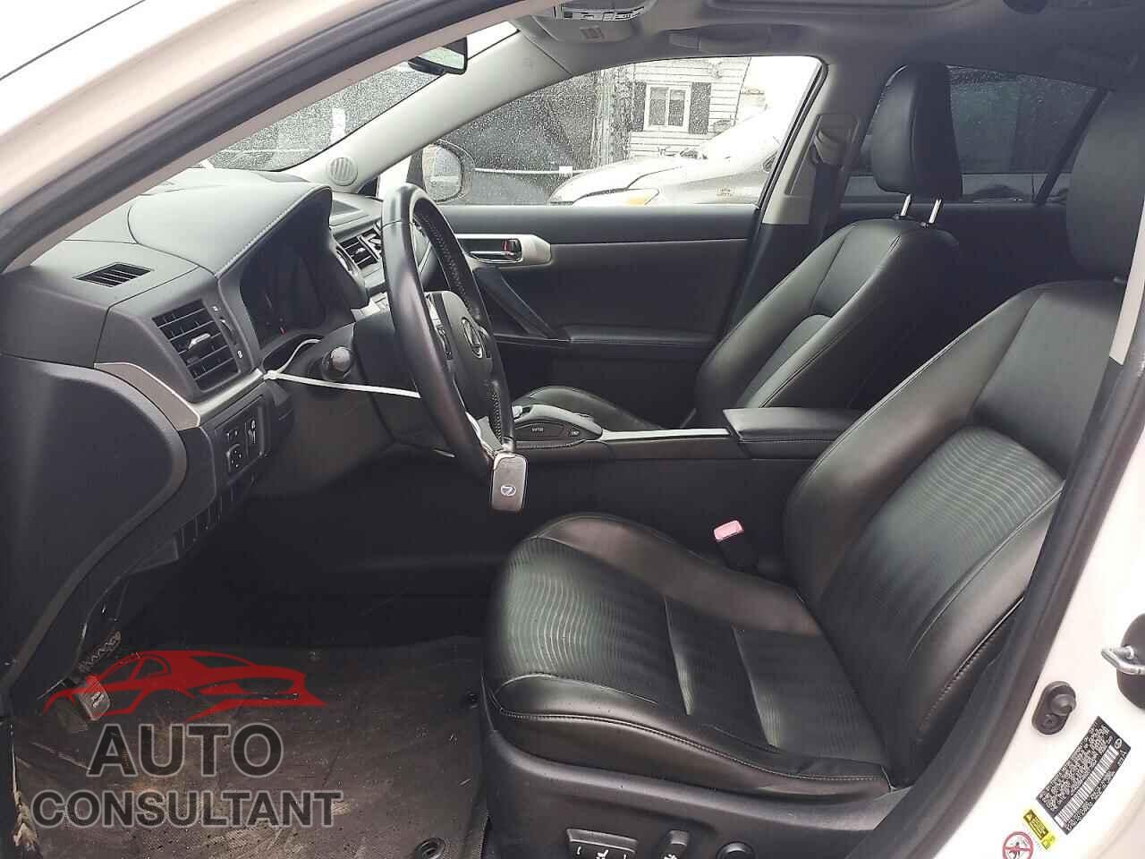 LEXUS CT 200 2011 - JTHKD5BH4B2017564