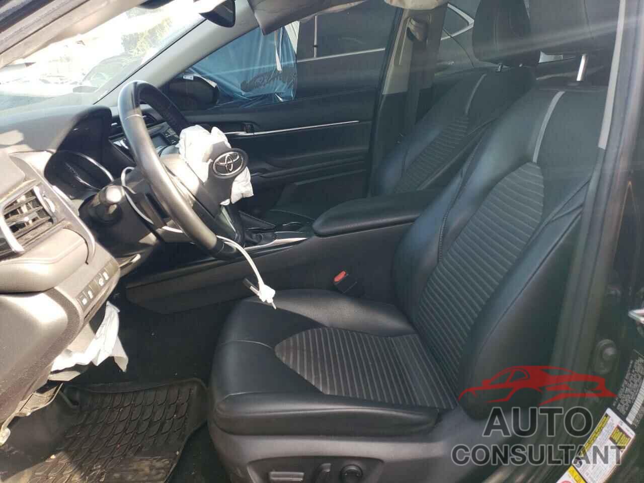TOYOTA CAMRY 2019 - 4T1B11HK0KU199902