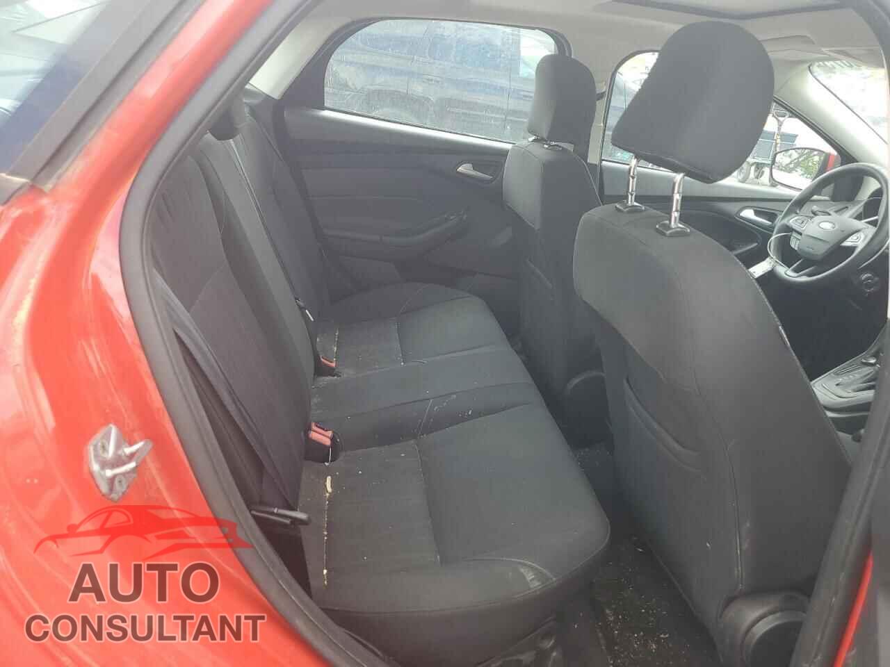 FORD FOCUS 2017 - 1FADP3H2XHL214529