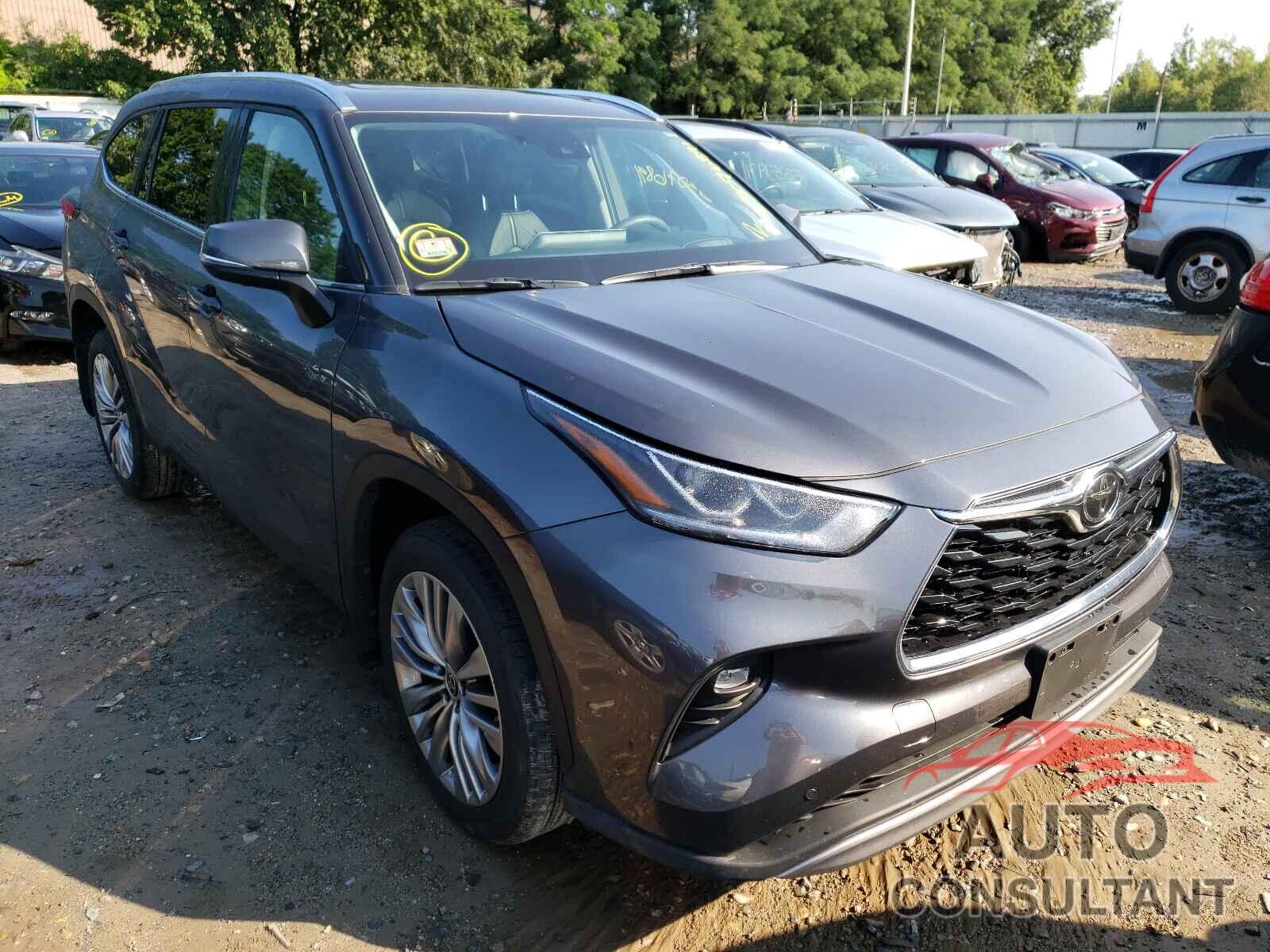TOYOTA HIGHLANDER 2021 - 5TDFZRBH6MS095027