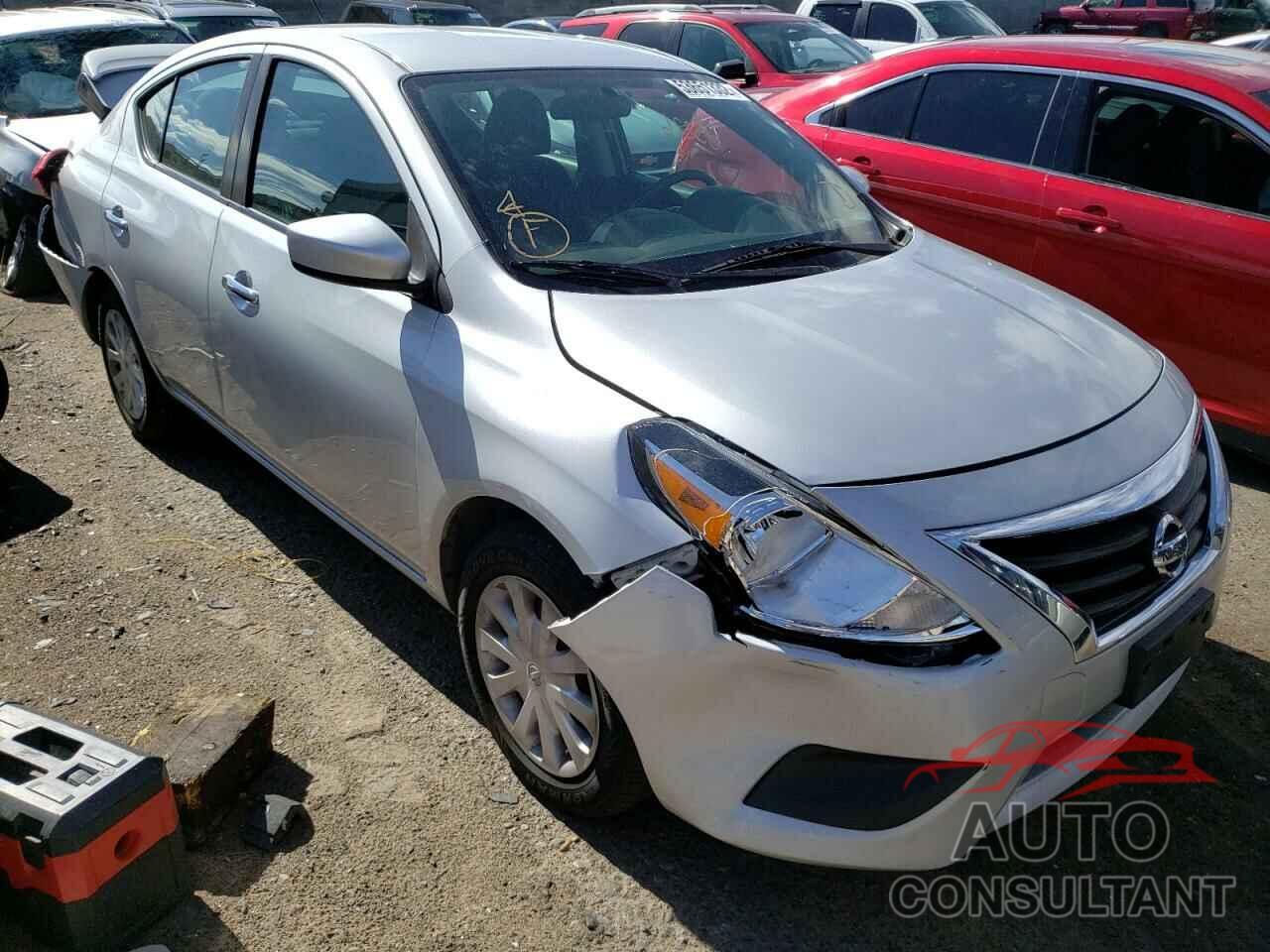 NISSAN VERSA 2018 - 3N1CN7AP1JL885576