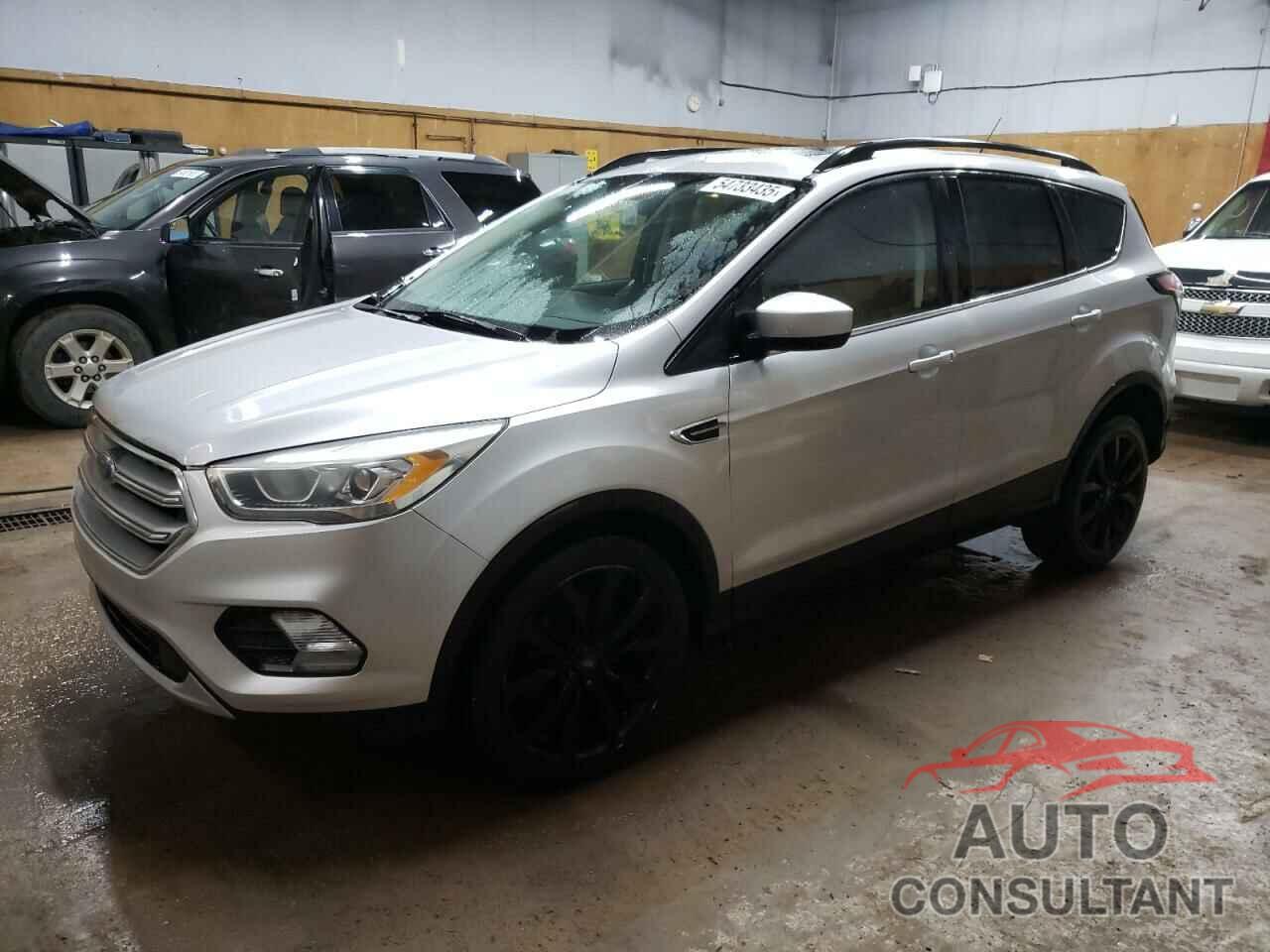 FORD ESCAPE 2017 - 1FMCU9GD3HUD21478