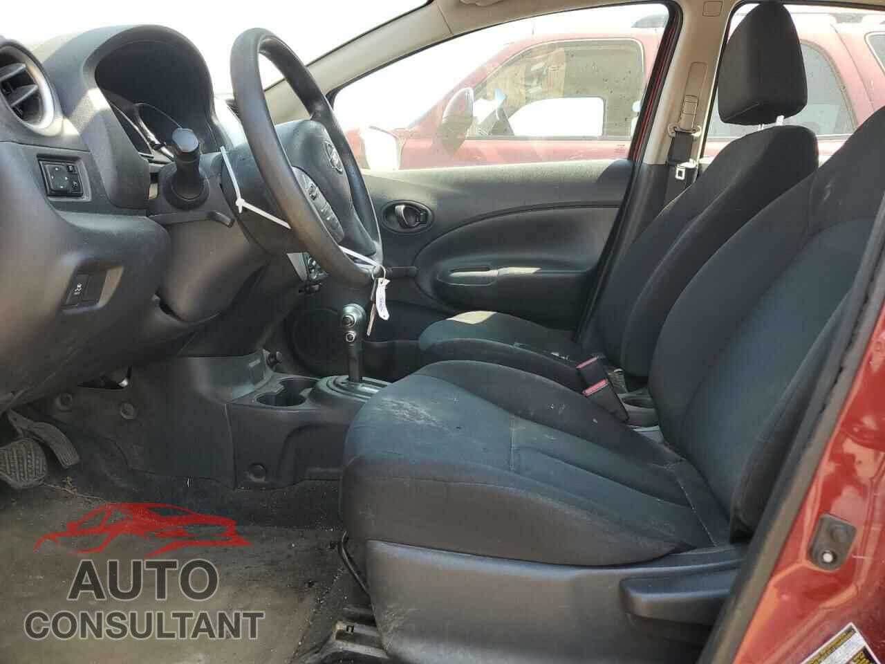 NISSAN VERSA 2017 - 3N1CE2CP3HL356463
