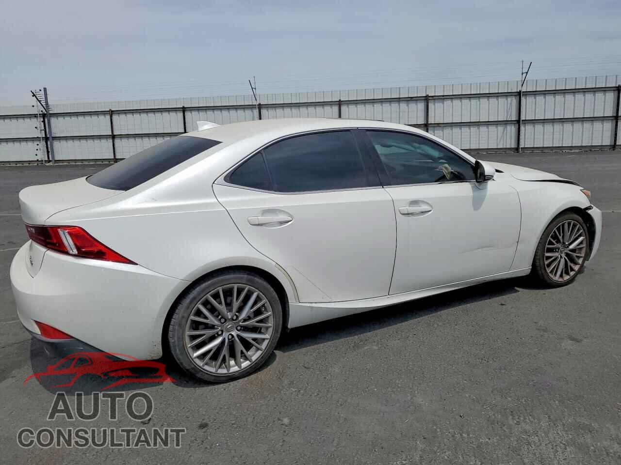 LEXUS IS 2014 - JTHBF1D25E5011237