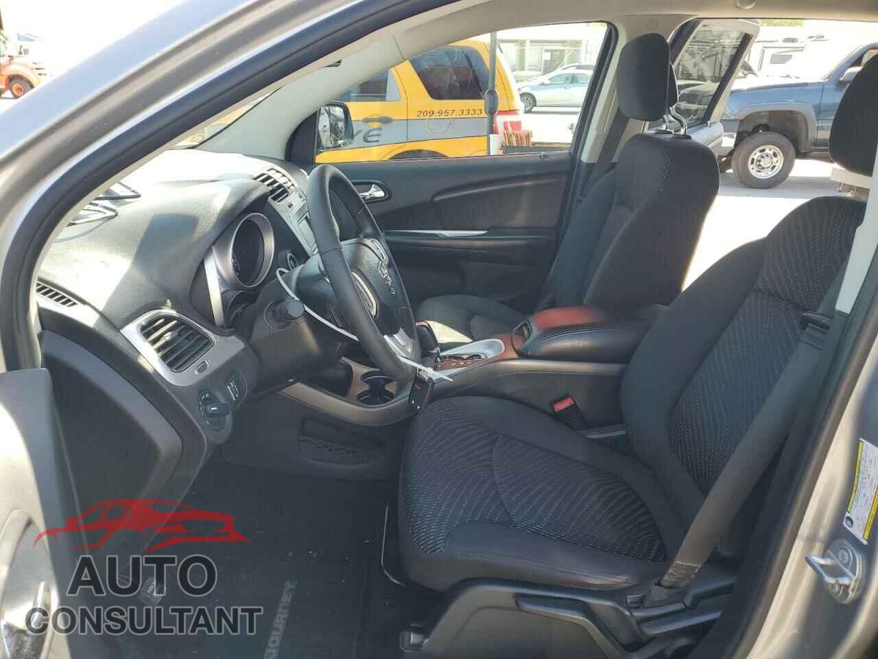 DODGE JOURNEY 2017 - 3C4PDCAB7HT557328