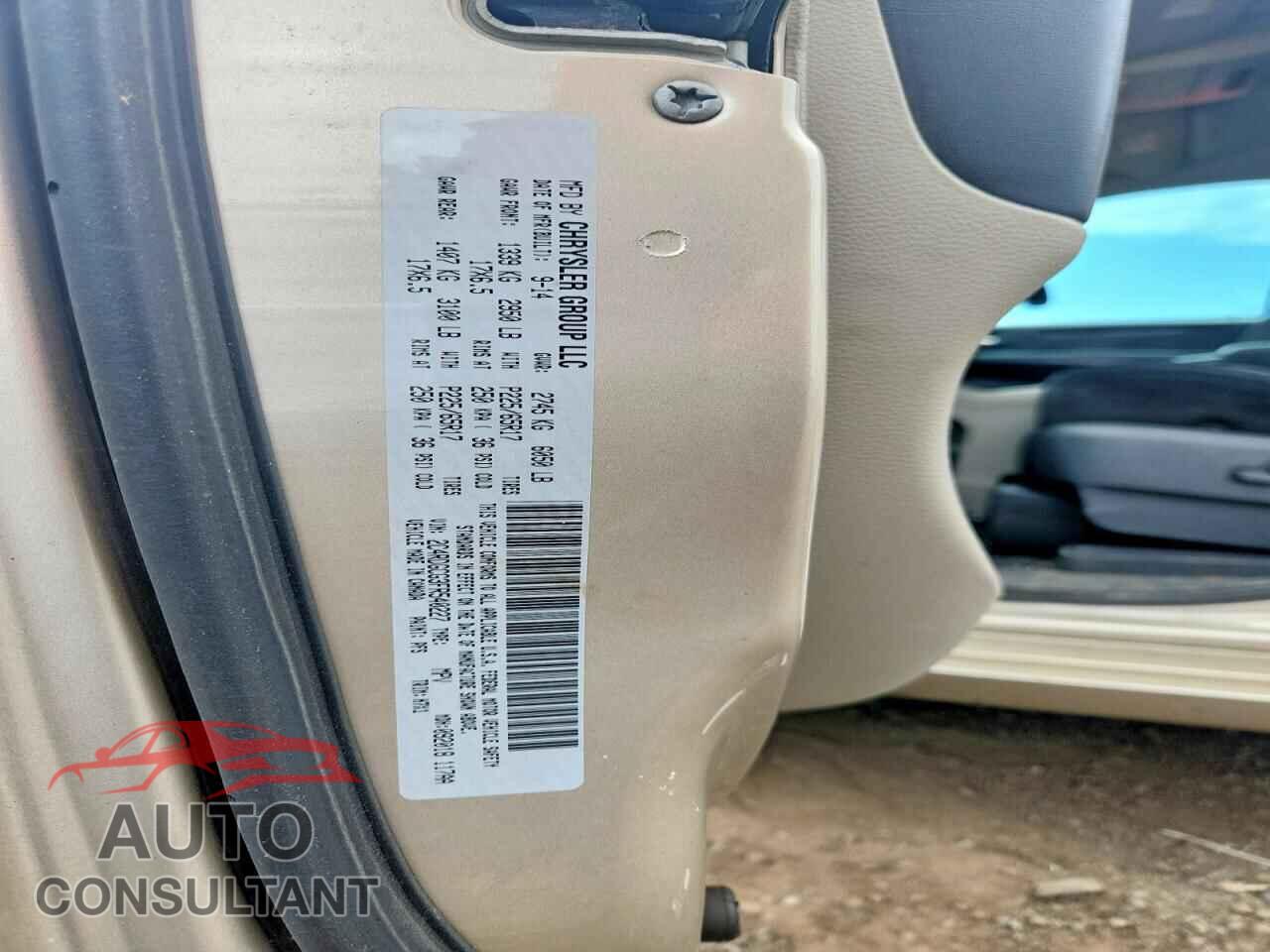 DODGE CARAVAN 2015 - 2C4RDGCG3FR540227