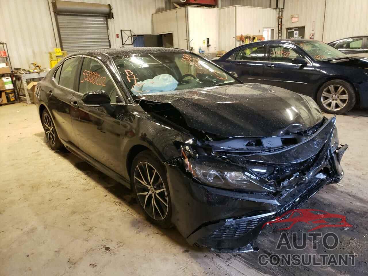 TOYOTA CAMRY 2022 - 4T1G11AK4NU686900