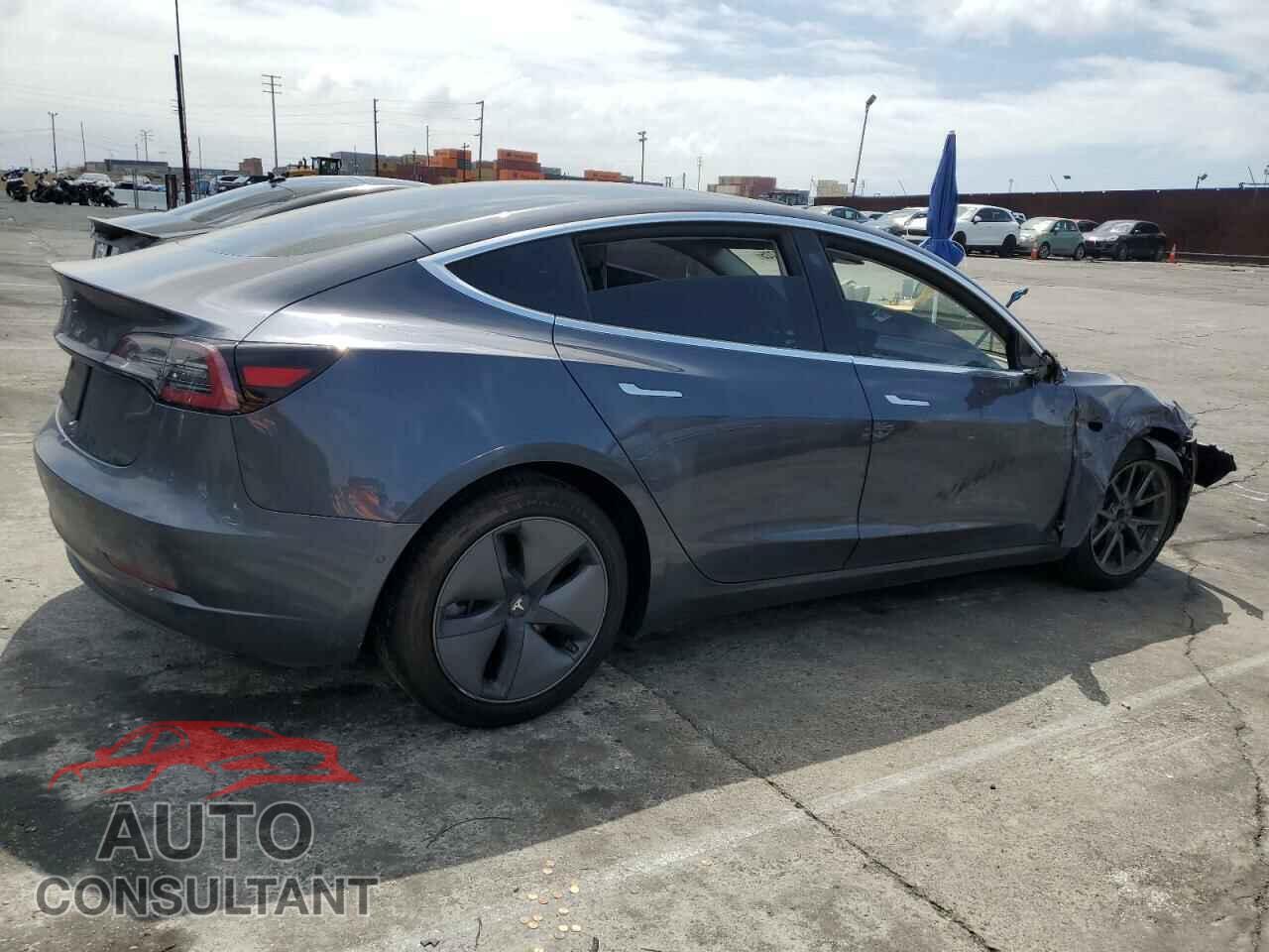 TESLA MODEL 3 2020 - 5YJ3E1EA5LF704996