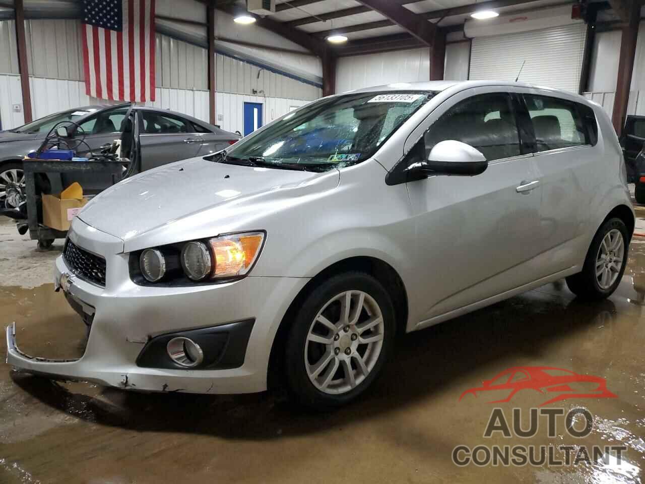 CHEVROLET SONIC 2014 - 1G1JC6SH6E4236775