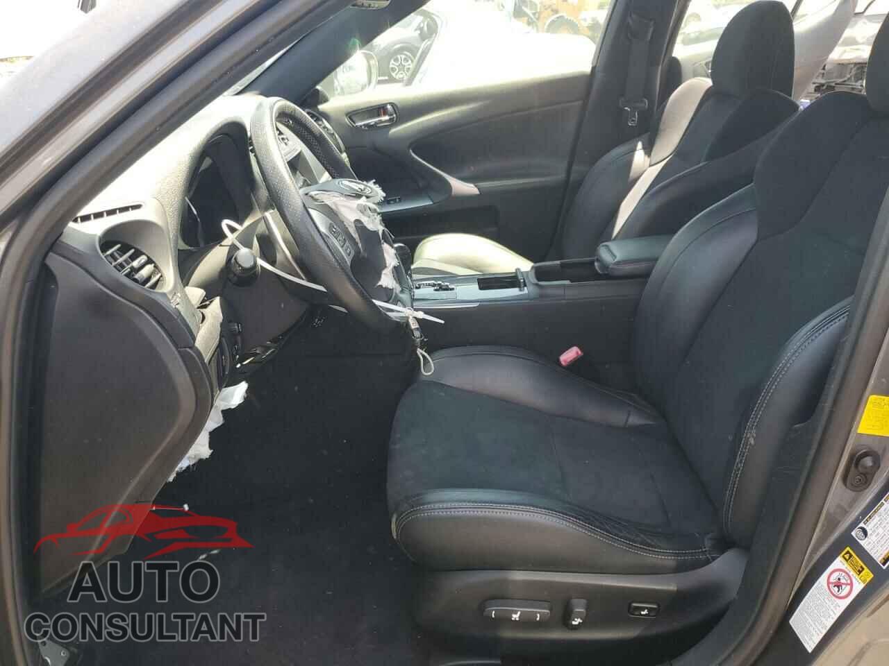 LEXUS IS 2012 - JTHBF5C22C5177477