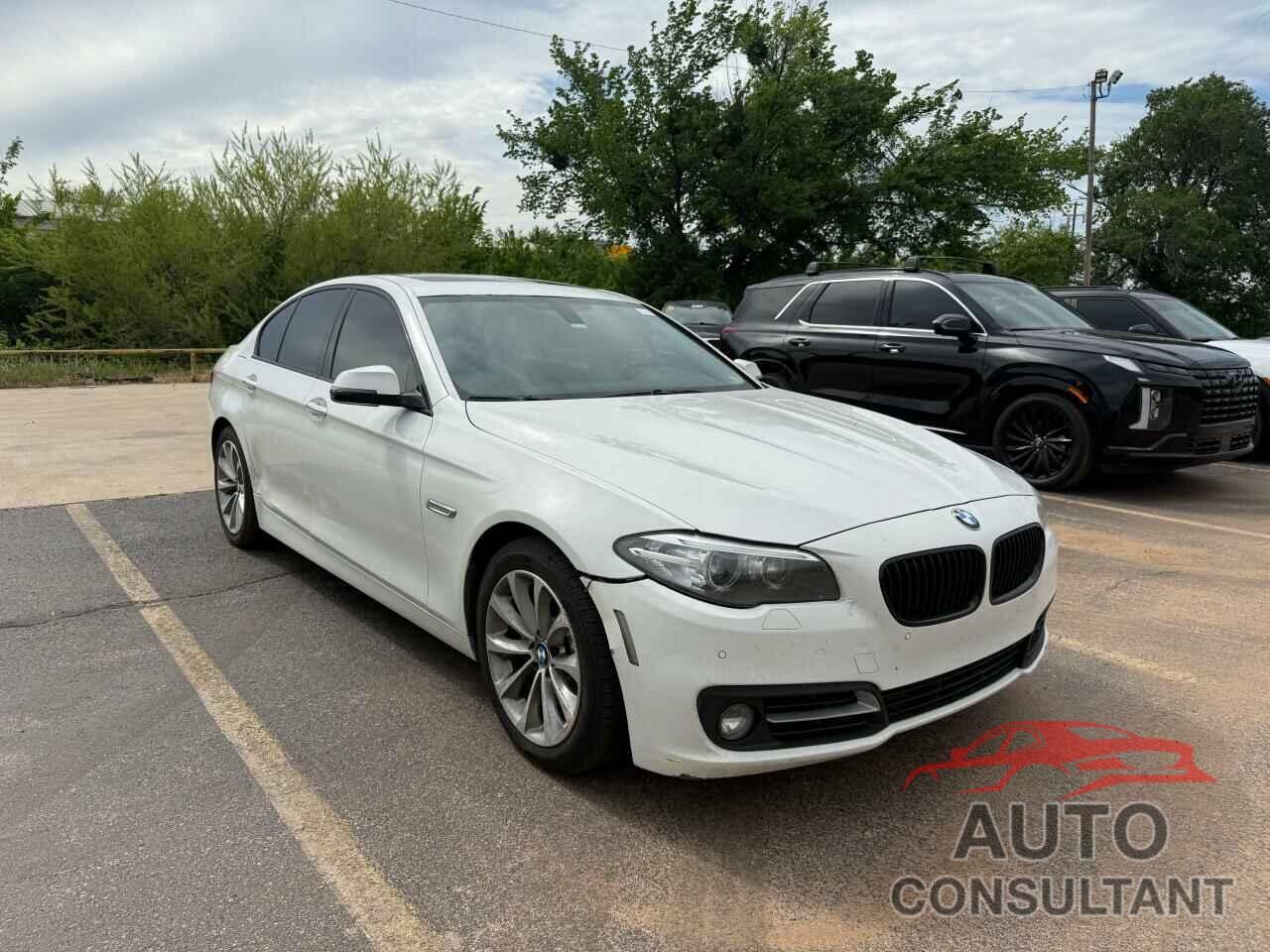 BMW 5 SERIES 2015 - WBA5A5C50FD516607