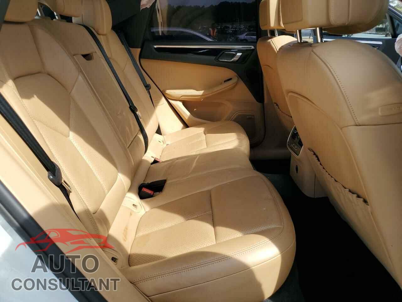 PORSCHE MACAN 2018 - WP1AA2A52JLB11980
