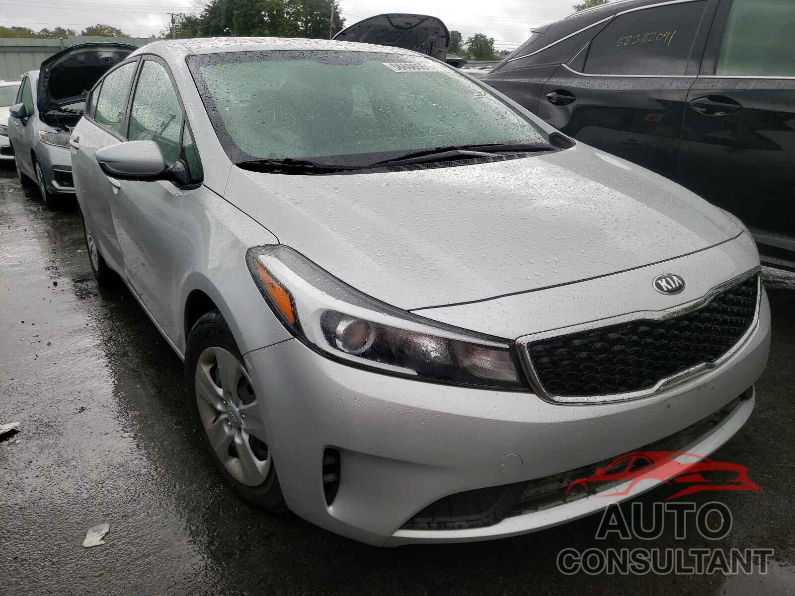 KIA FORTE 2018 - 3KPFK4A79JE234640