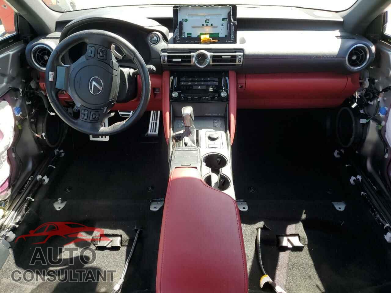 LEXUS IS 2021 - JTHGZ1B25M5043278