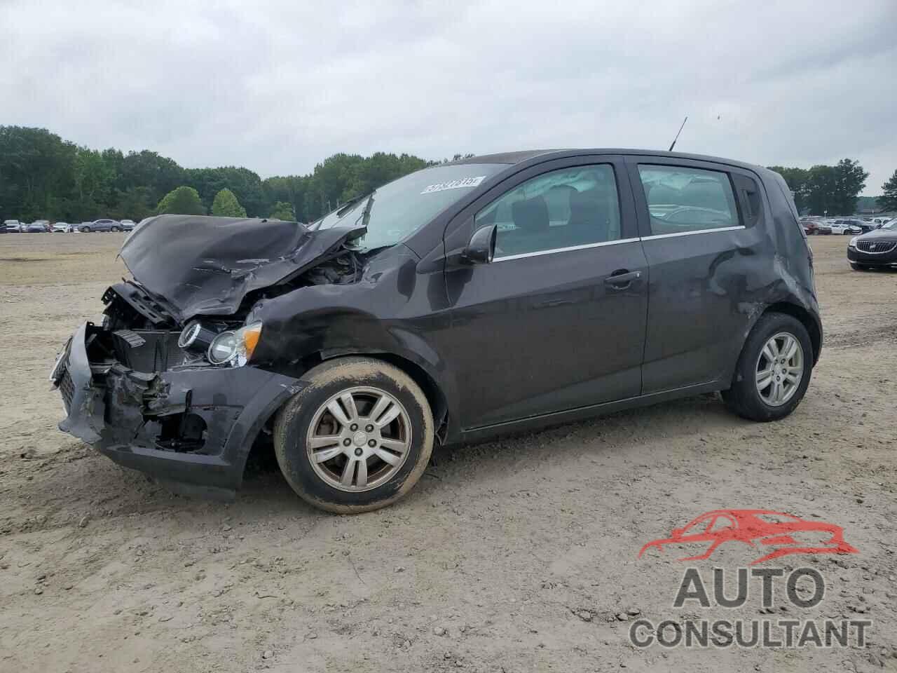 CHEVROLET SONIC 2013 - 1G1JC6SH2D4211869