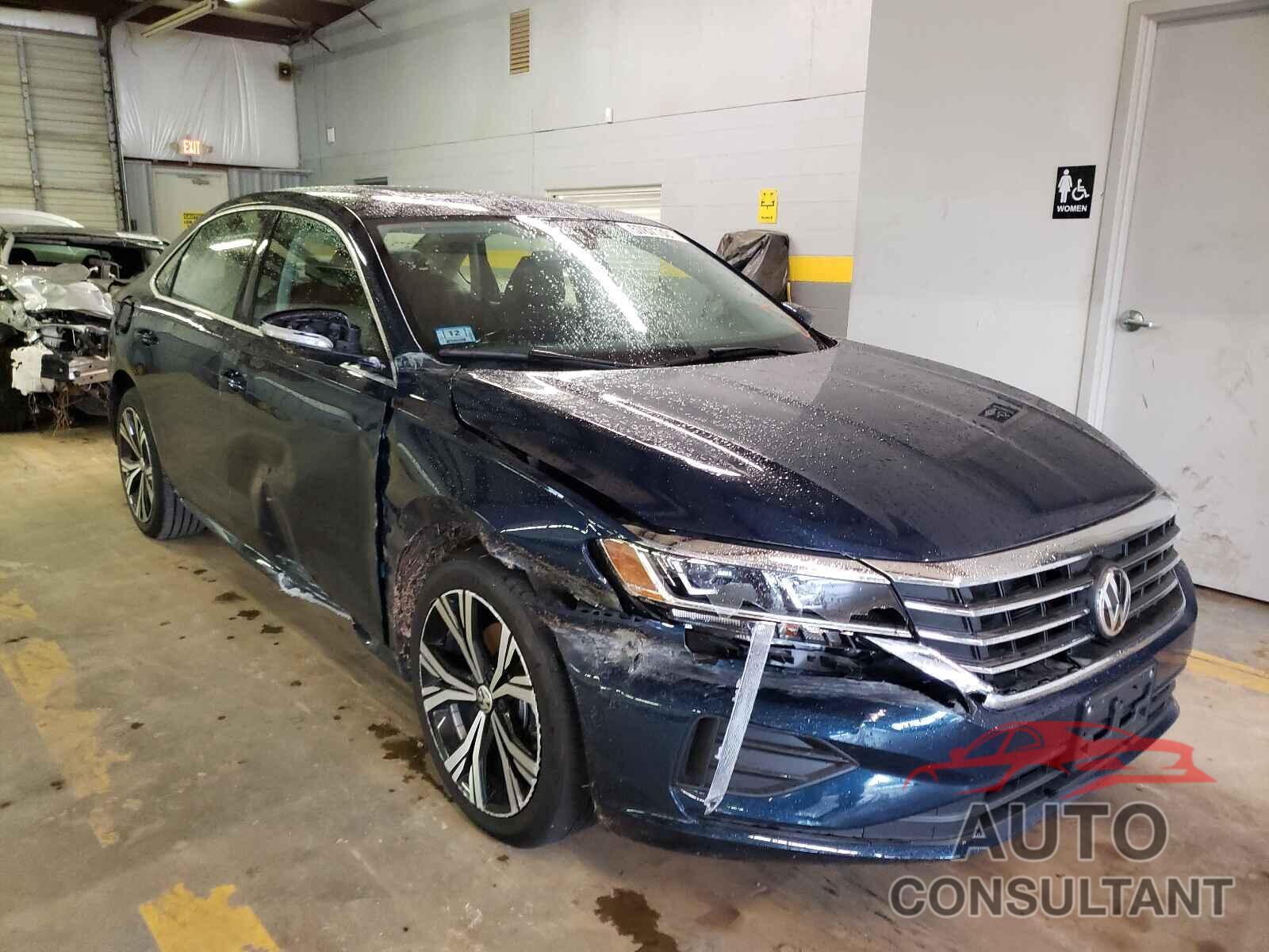 VOLKSWAGEN PASSAT 2021 - 1VWSA7A34MC002844