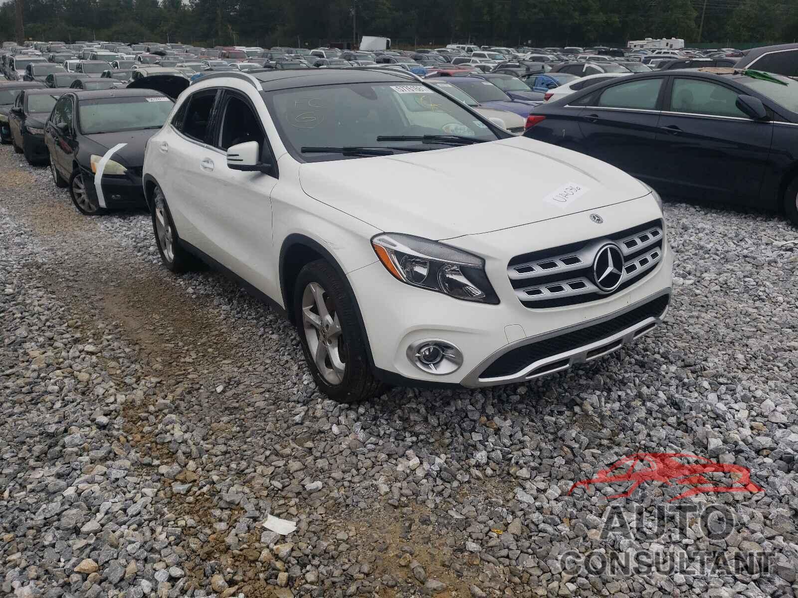 MERCEDES-BENZ GLA-CLASS 2019 - WDCTG4GBXKJ607148