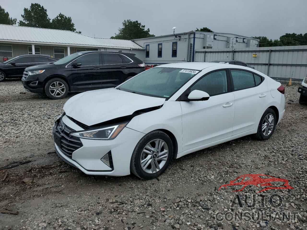 HYUNDAI ELANTRA 2020 - 5NPD84LF0LH579502