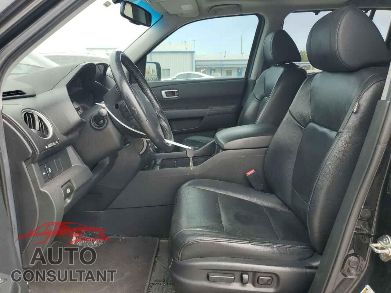 HONDA PILOT 2014 - 5FNYF3H9XEB007701