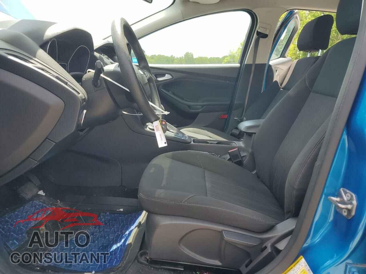 FORD FOCUS 2016 - 1FADP3FE2GL229229