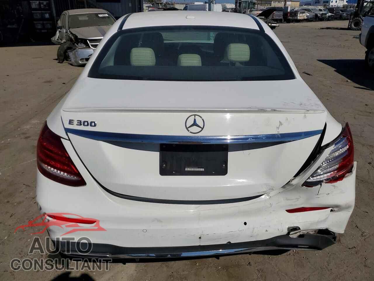 MERCEDES-BENZ E-CLASS 2017 - WDDZF4JB5HA285657