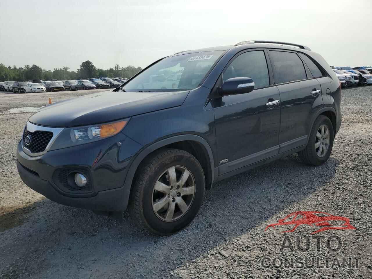 KIA SORENTO 2013 - 5XYKTCA65DG314182