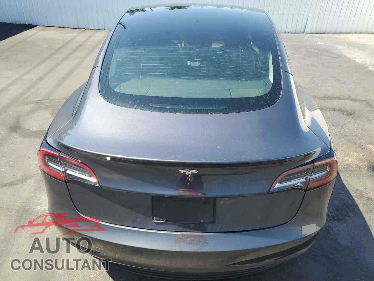 TESLA MODEL 3 2022 - 5YJ3E1EA4NF285980