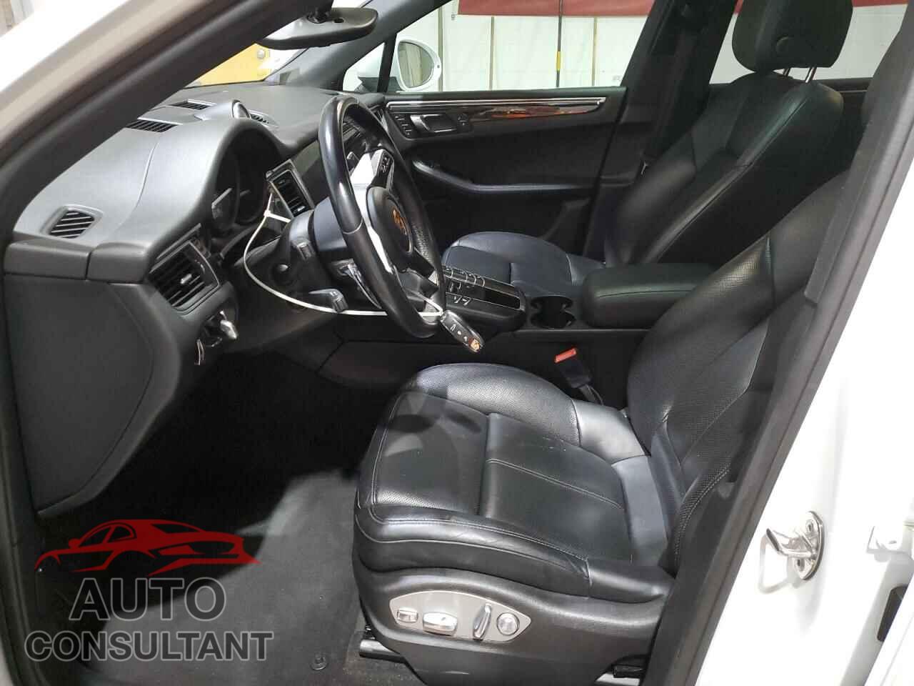 PORSCHE MACAN 2017 - WP1AB2A51HLB20001