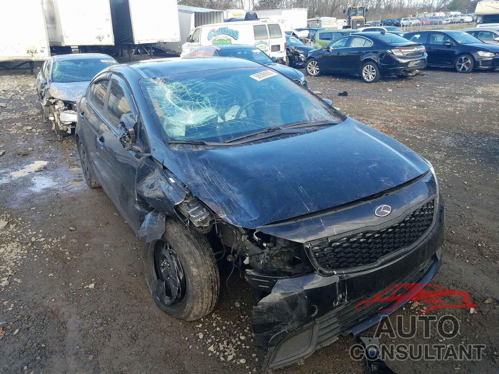 KIA FORTE 2018 - 3KPFK4A79JE235108