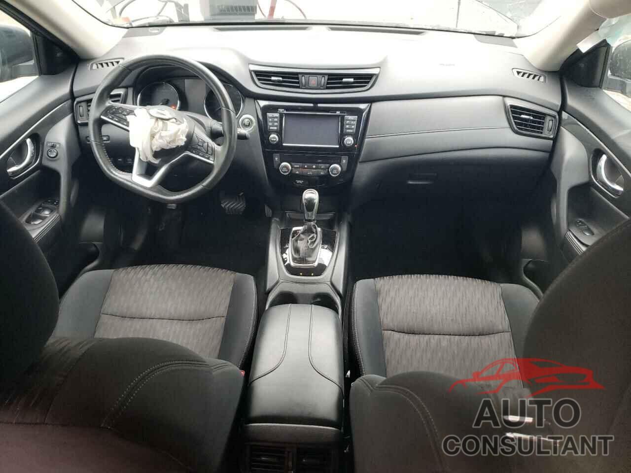 NISSAN ROGUE 2017 - 5N1AT2MMXHC810228