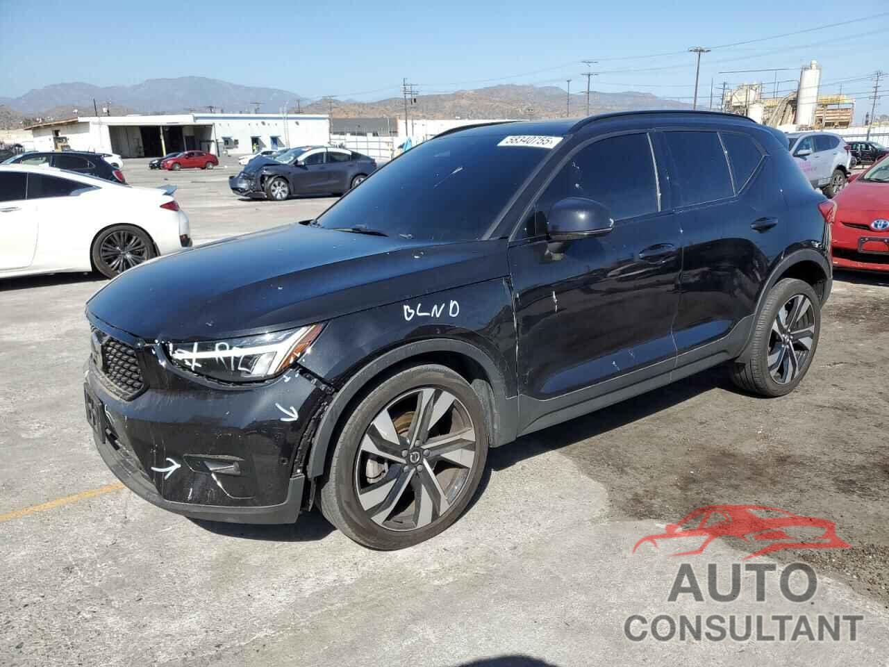 VOLVO XC40 PLUS 2024 - YV4L12UL0R2287879