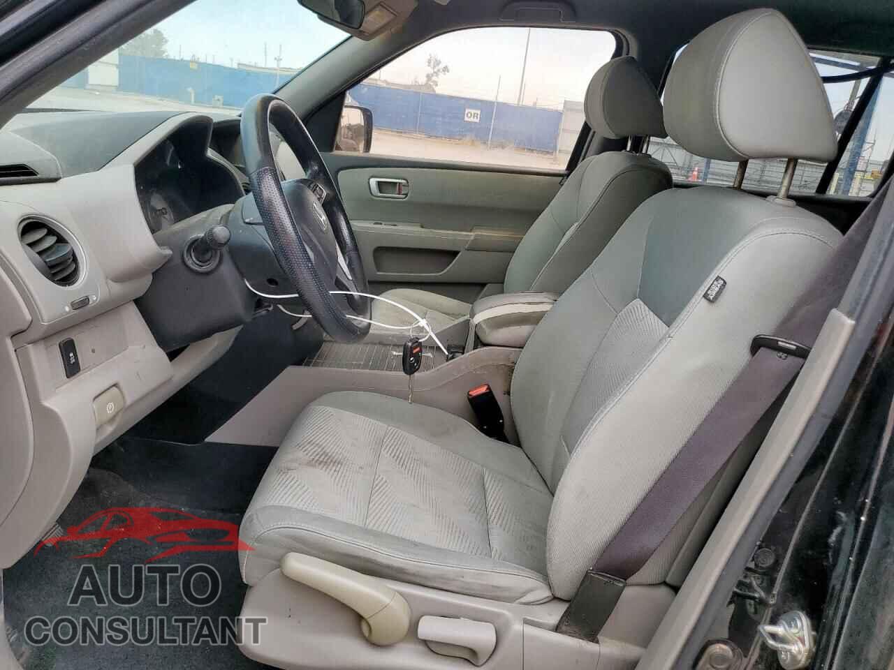 HONDA PILOT 2012 - 5FNYF3H26CB008635