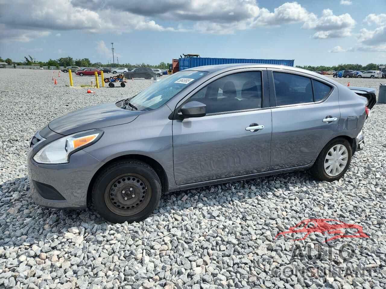 NISSAN VERSA 2018 - 3N1CN7AP4JL816770