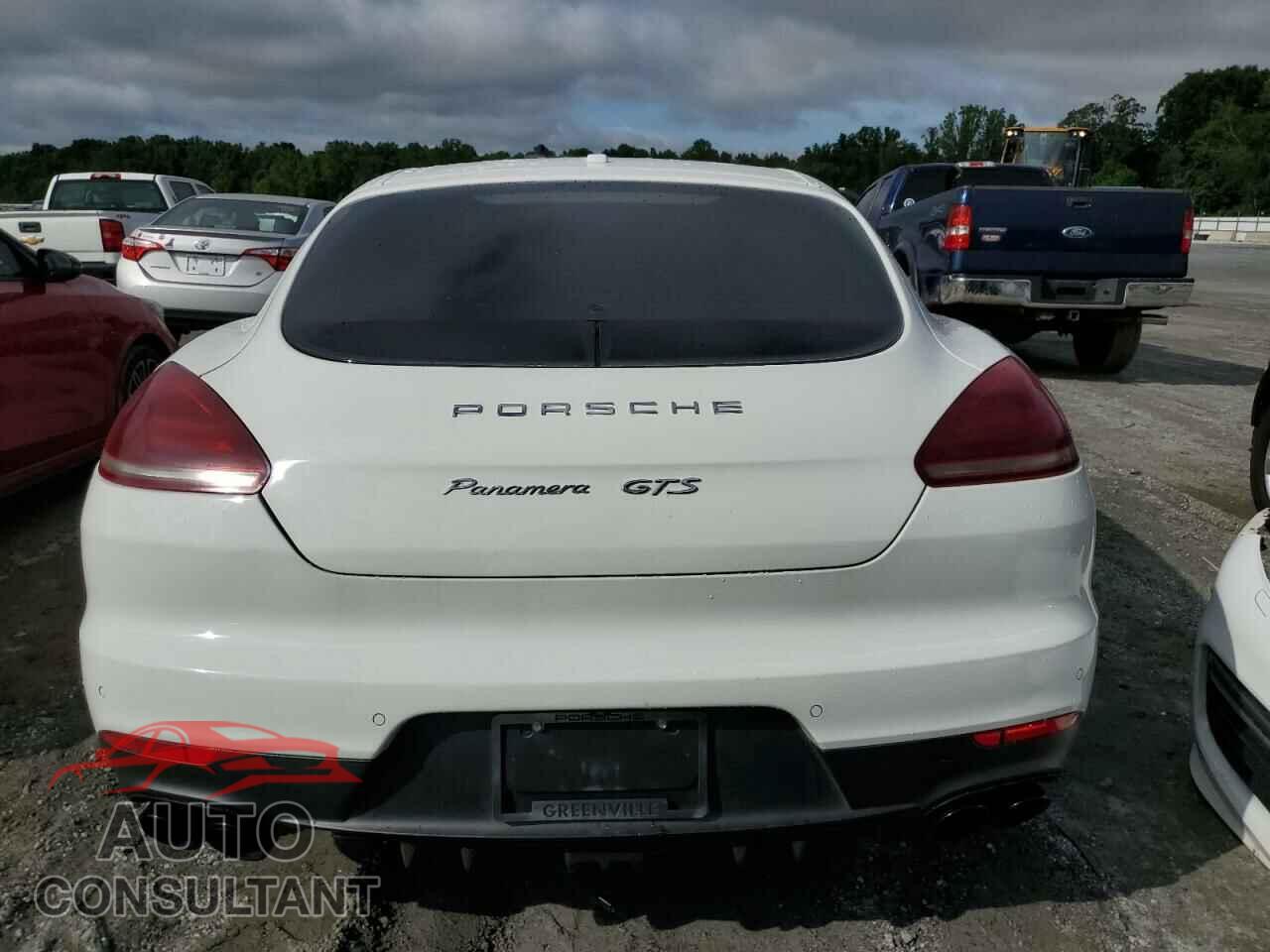PORSCHE PANAMERA 2015 - WP0AF2A7XFL081073